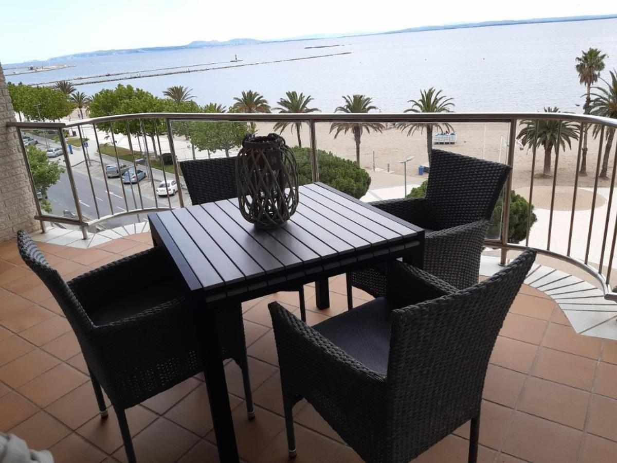 Roses Casc Antic Sl Avda Rodhe Apartment ภายนอก รูปภาพ